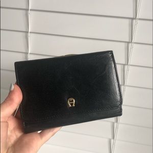 etienne aigner wallet